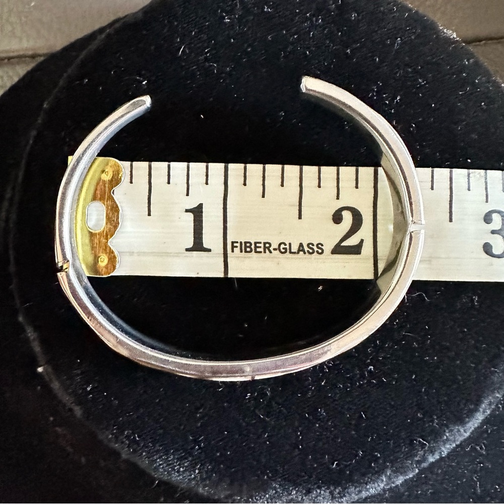 Shell Silver Tone Metal Cuff Bracelet - image 5